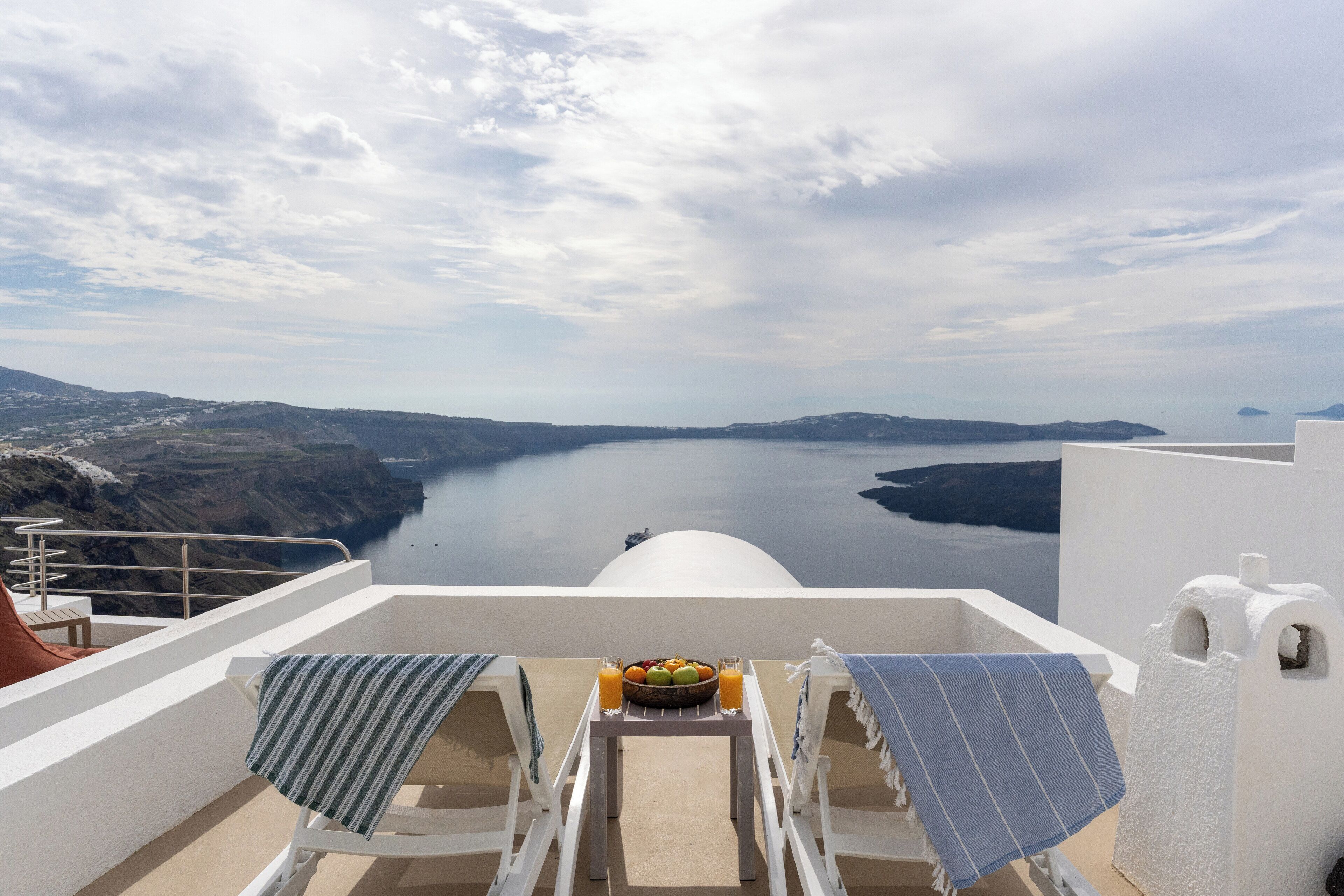 Traditional Suite with Caldera View | Terraza o patio