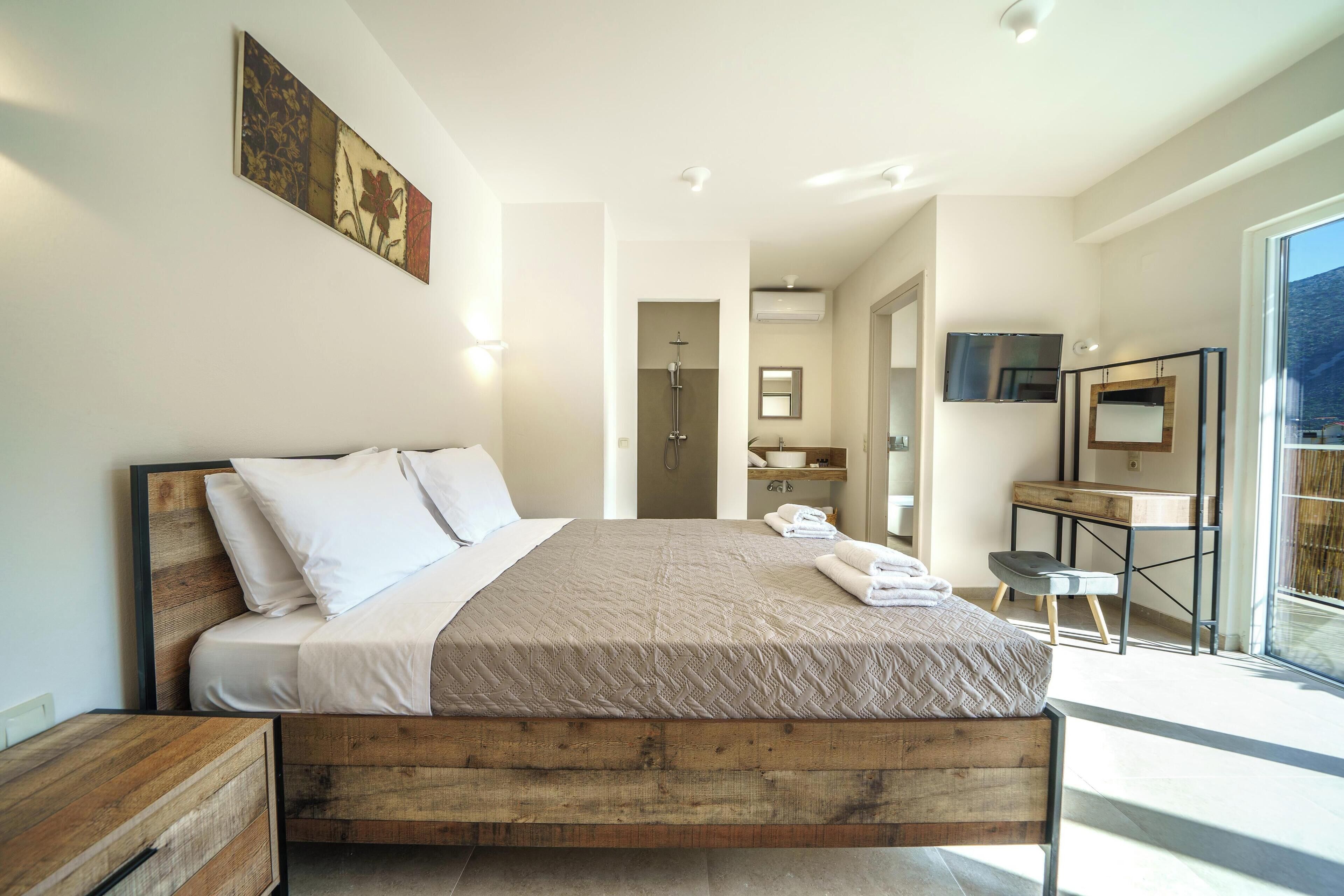 Superior Suite, Balcony, Mountain View
