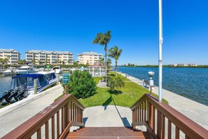 Unclassified image, 5 of 50, button