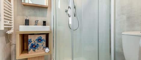 Een douche, een haardroger