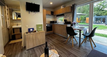 Tiny Home 'Sankt Rupert Nummer 11' con terraza privada y aire acondicionado