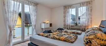 Apartment 'Im Grünen' with Private Terrace, Balcony and Wi-Fi