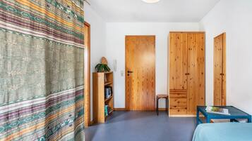 1 Schlafzimmer, kostenloses WLAN, Bettwäsche, Rollstuhlgeeignet
