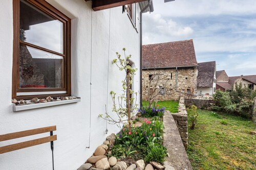 Appartement "Sonnige Wohnung" avec terrasse privée et Wi-Fi