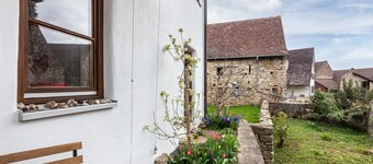Apartment 'Sonnige Wohnung' with Private Terrace and Wi-Fi