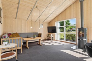 TV - Scenic house on East Funen, 200m from the Belt (Frørup)