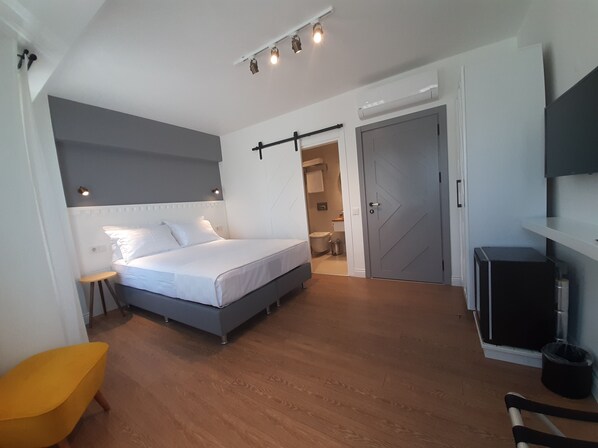 Minibar - QonuQ Bozcaada (Bozcaada)