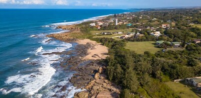 Romantic Massive room/studio 5 min walk to the beach!