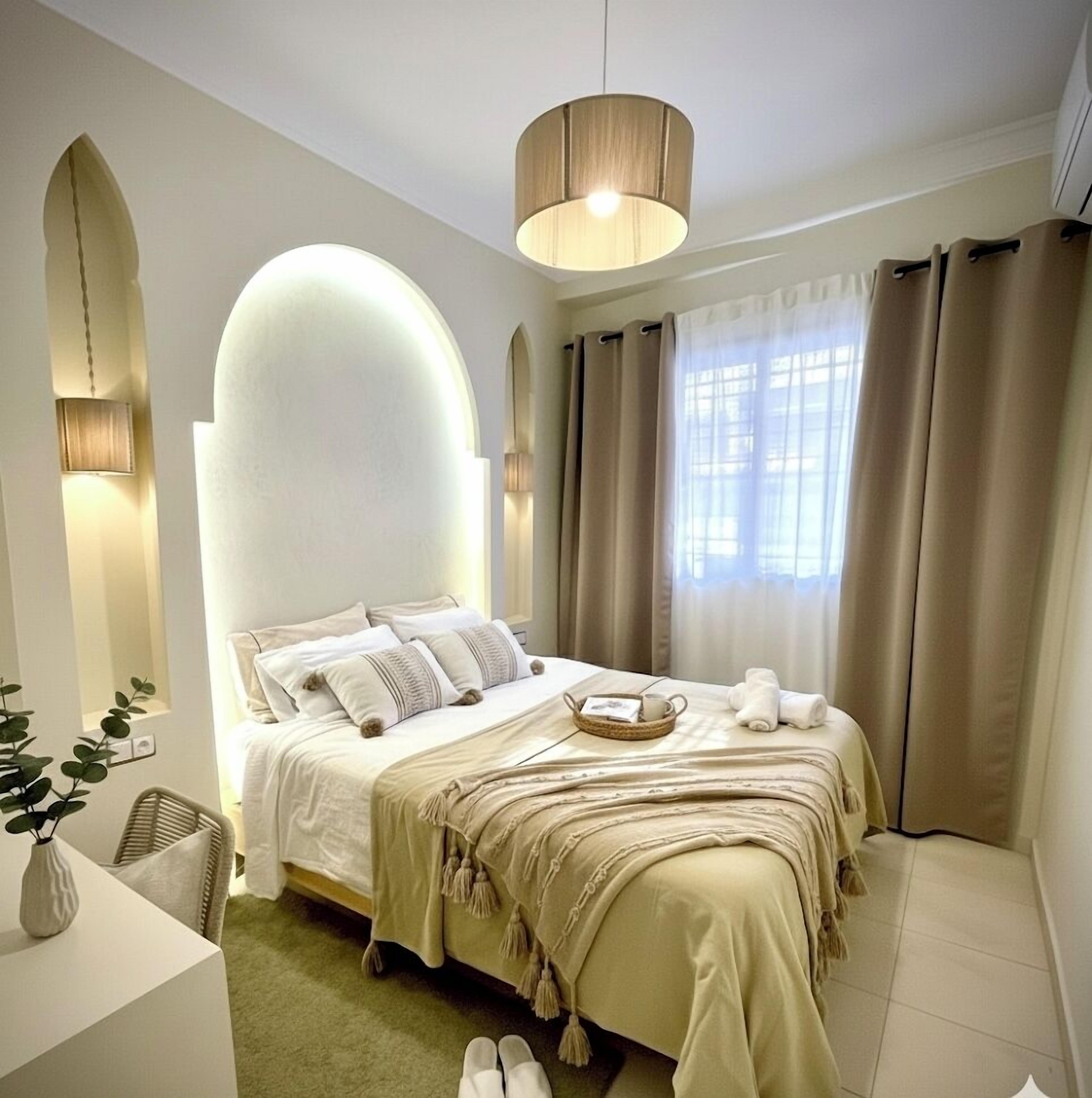 2 bedrooms, desk, iron/ironing board, WiFi