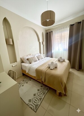 2 bedrooms, desk, iron/ironing board, free WiFi