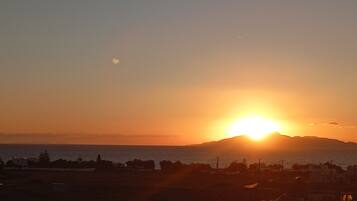 Family Apartment 2-bedroom Partial Sea View | テラス / パティオ