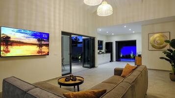 House, 2 Bedrooms, Smoking, Private Pool | Ruang tamu