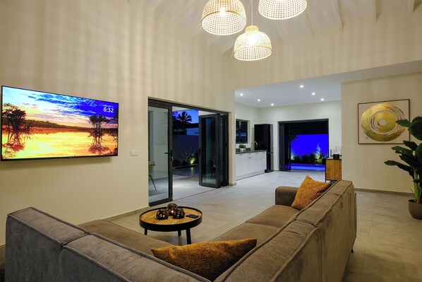 House, 2 Bedrooms, Smoking, Private Pool | Living room - Great Location - Newly Built and Beautiful Home (Willemstad)