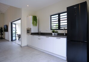 House, 2 Bedrooms, Smoking, Private Pool | Interior - Great Location - Newly Built and Beautiful Home (Willemstad)