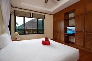 Villa familiare, 3 camere da letto, vista piscina | Culle/letti per bambini (gratuiti), Wi-Fi gratuito, lenzuola