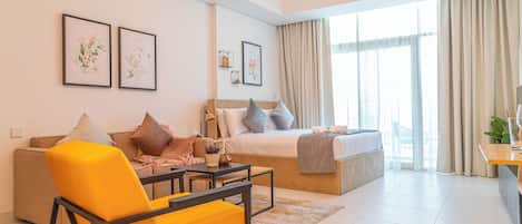 Coffres-forts dans les chambres, fer et planche à repasser