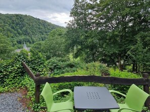 Outdoor dining - Vitam-Innn (Vresse-sur-Semois)