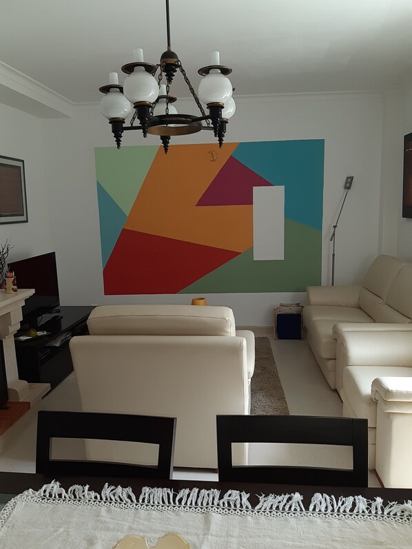 Smart TV - Palames on the Beach (Sesimbra)