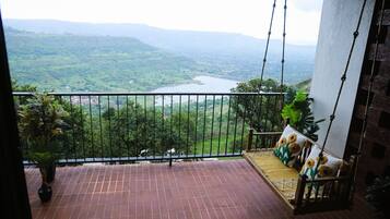 Par-X - Villa Sukoon - 3BHK Valley View | Balcony