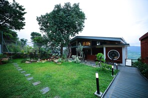 Exterior - Par-X - Villa Sukoon - 3BHK Valley View (Mahabaleshwar)