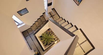 Locomo Hostel Mini - 9 mins from airport