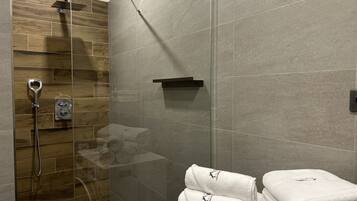 Apartment | Bathroom