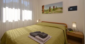 2 sovrum och sängkläder