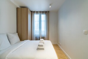 1 bedroom, iron/ironing board, travel cot, WiFi