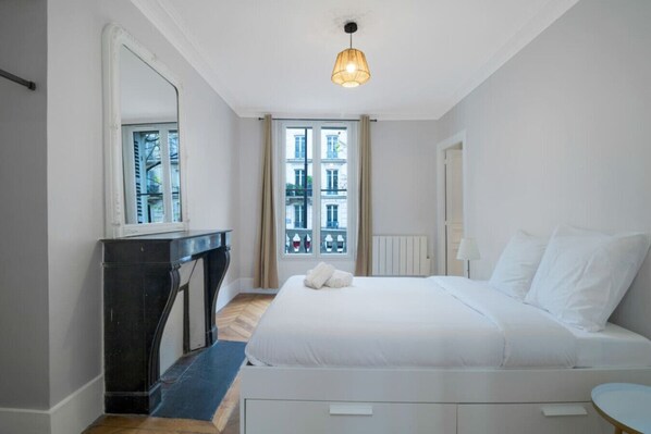 3 bedrooms, iron/ironing board, travel cot, WiFi