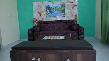 Kamar Double atau Twin Deluks | Setrika/meja setrika dan Wi-Fi gratis