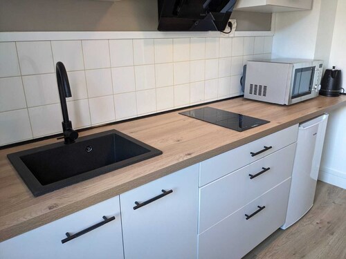 Superb F1 apartment refurbished in January 2025.