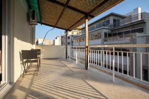 Standard Penthouse, 1 Queen Bed with Sofa bed, Non Smoking | Terrace/patio