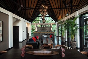 Interior - Escape to Paradise: Jungle-Backed Villa Retreat (Ubud)