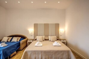 1 chambre, coffre-fort, bureau, fer et planche à repasser