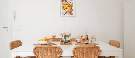 تناول الطعام