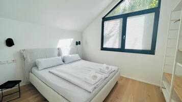 1 bedroom, iron/ironing board, travel crib, free WiFi