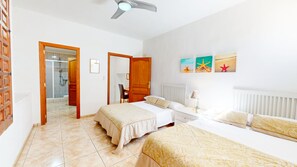 6 Schlafzimmer, Bügeleisen/Bügelbrett, kostenloses WLAN