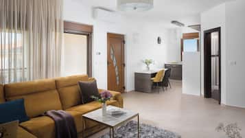 Comfort Villa, Private Pool | Living area | 90-cm flat-screen TV with satellite channels