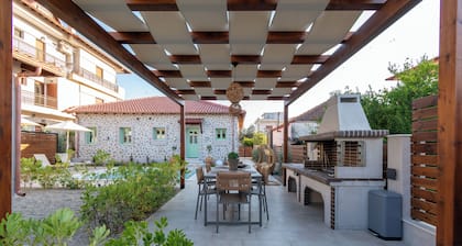 PNOE VILLA HALKIDIKI