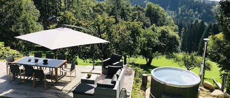 Villa | Outdoor dining