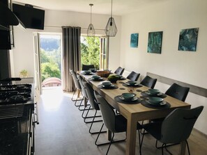 Vila | Tempat makan