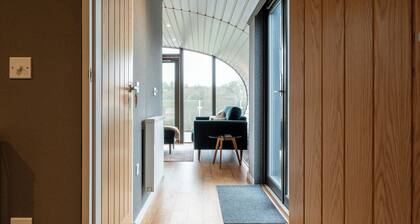 Unique 1 BD Eco-Retreat in Old Chalford