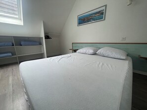 2 Schlafzimmer, kostenloses WLAN, BettwÀsche