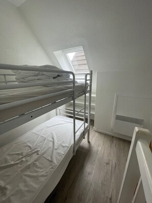 2 Schlafzimmer, kostenloses WLAN, Bettwäsche