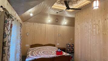 Cabezal de ducha tipo lluvia, artículos de tocador gratuitos