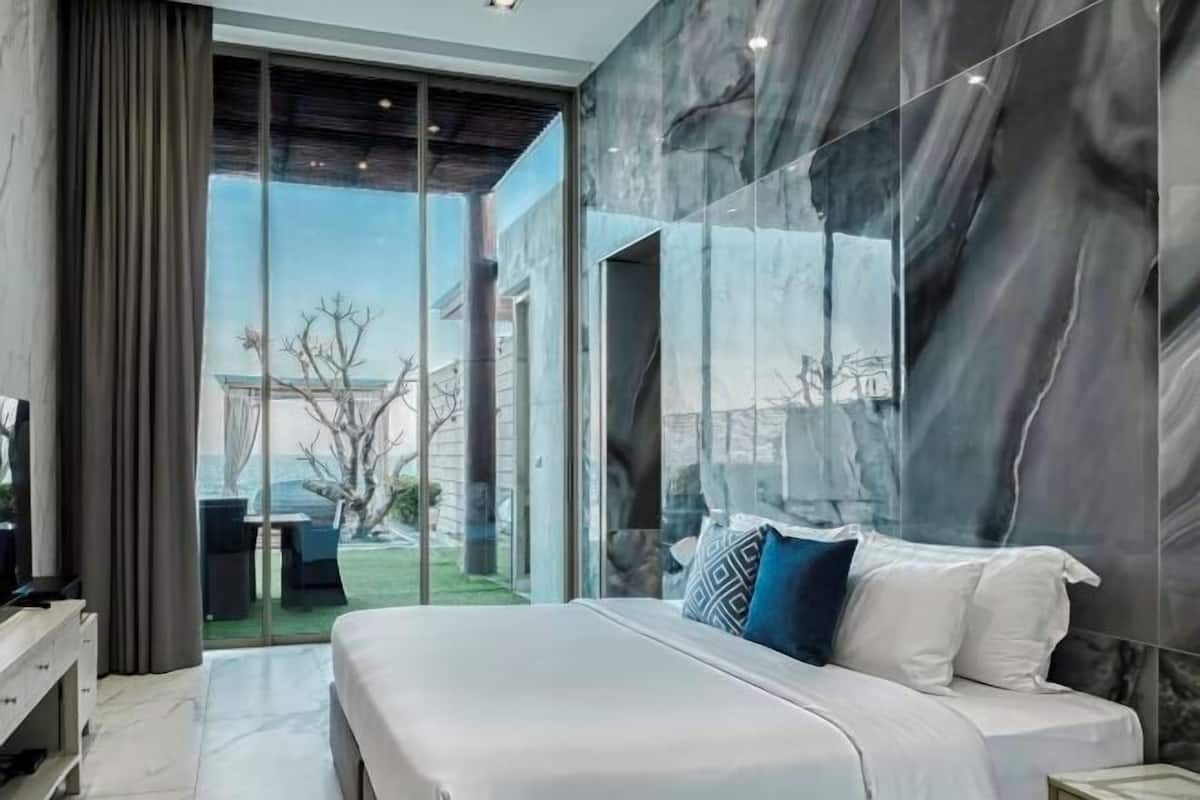 3 bedrooms, free WiFi, bed sheets
