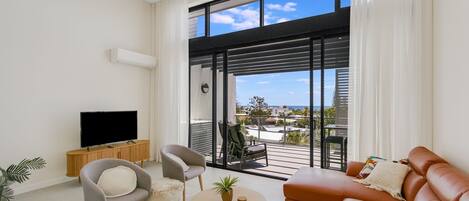 تلفزيون ذكي