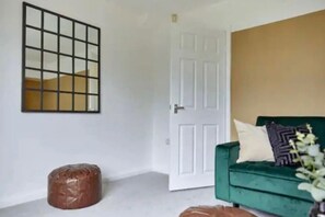 House | Interior - Cosy 3Br House With Fireplace & Private Garden (Nottingham)