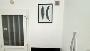 Unclassified image, 2 of 9, button - Close to Paris and Disney, Self-contained apartment (Le Perreux-sur-Marne)