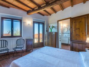 3 Schlafzimmer, Reisekinderbett, kostenloses WLAN